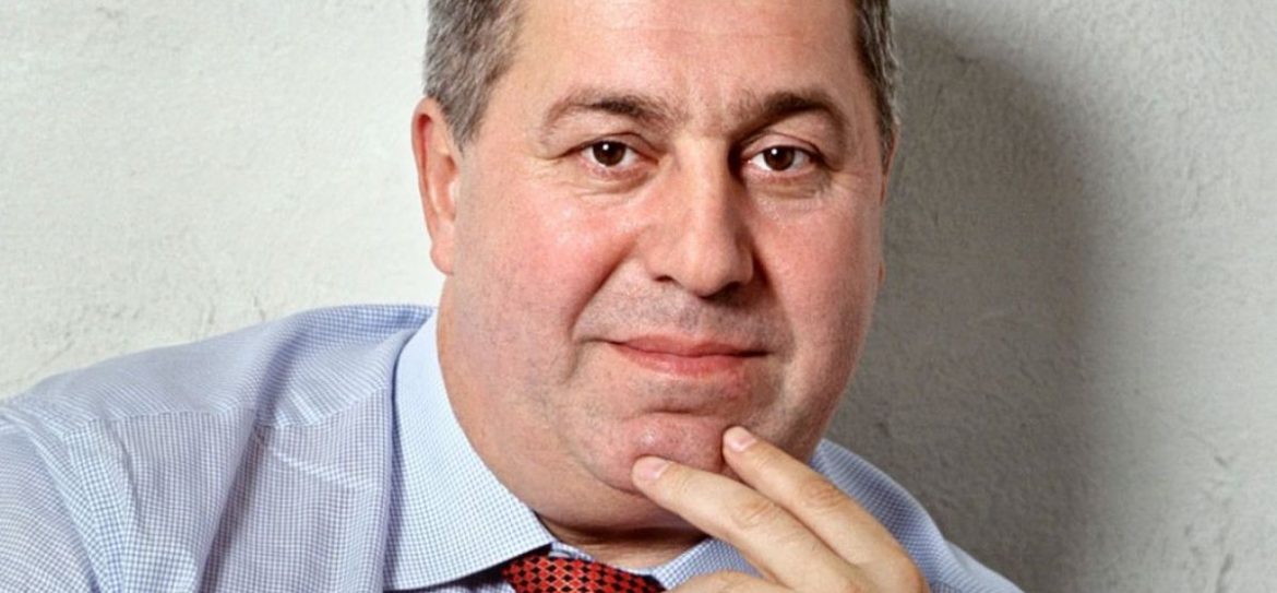 Сын Гуцериева купил дочку Грефа