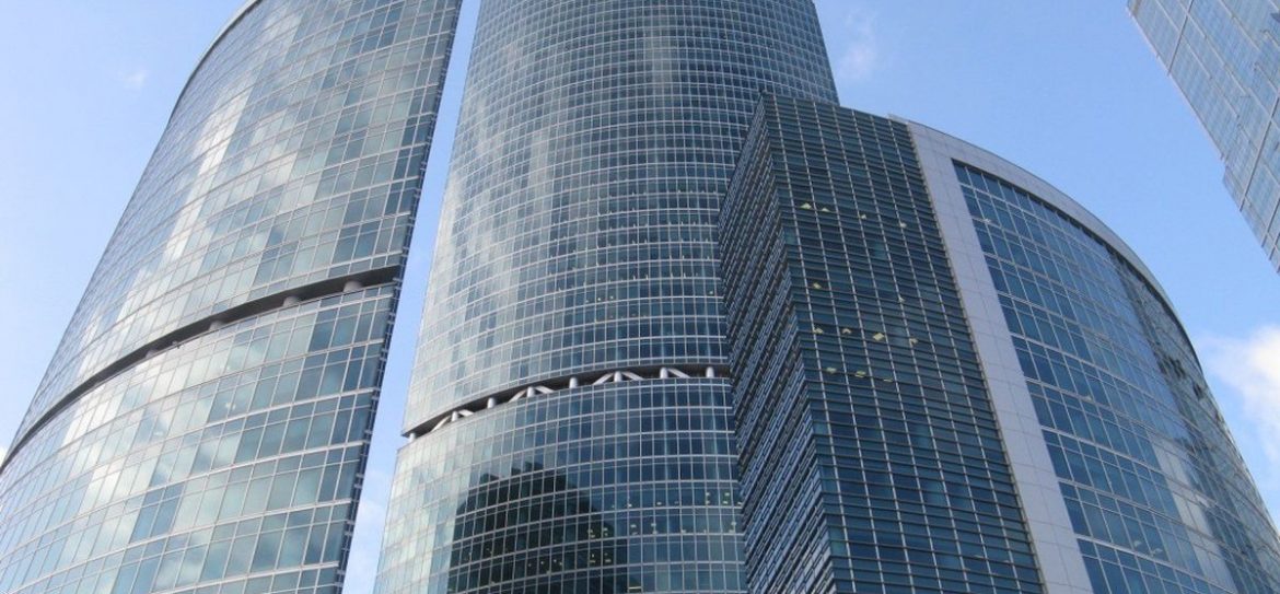 Обедбуфет открылся в Башне на набережной