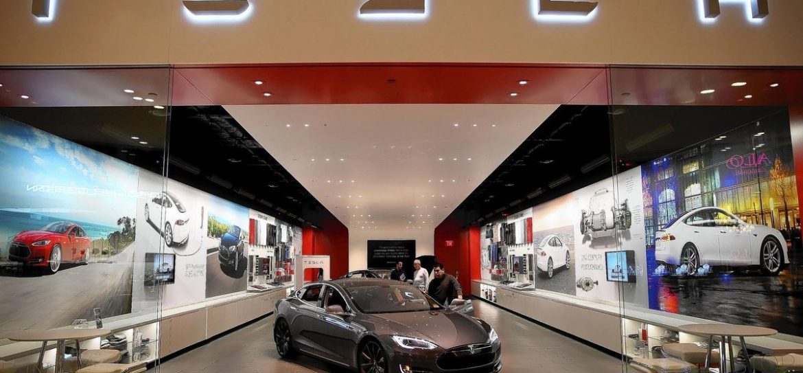 Tesla хочет снять офис в Москве
