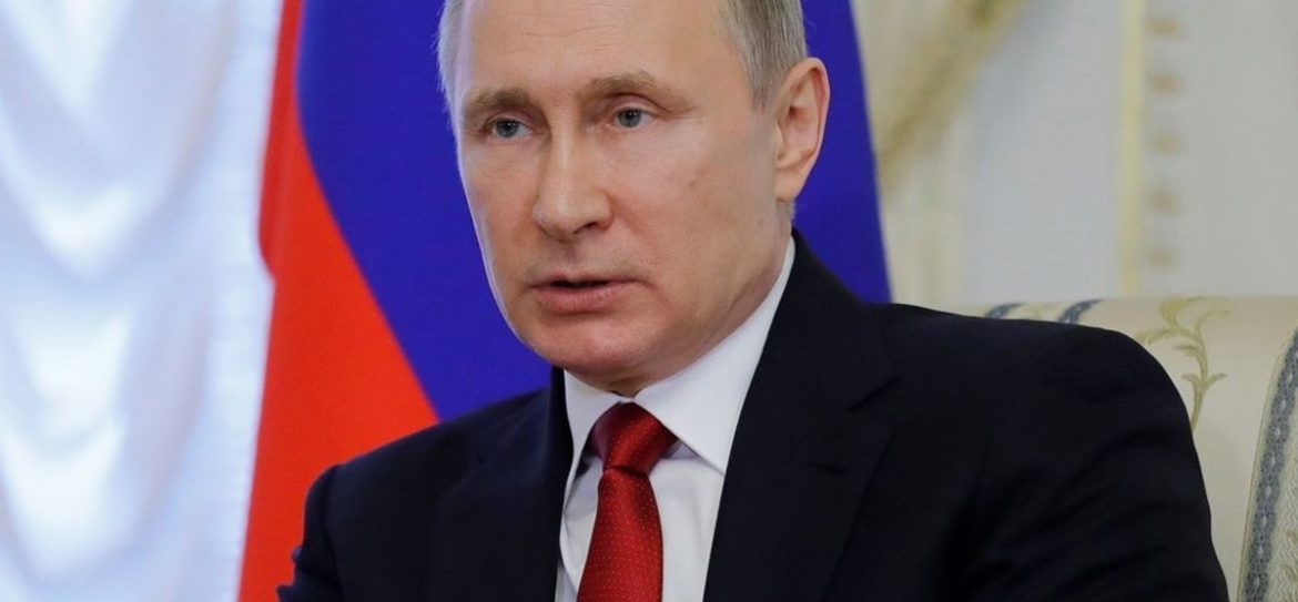Путин освободил россиян от налогов