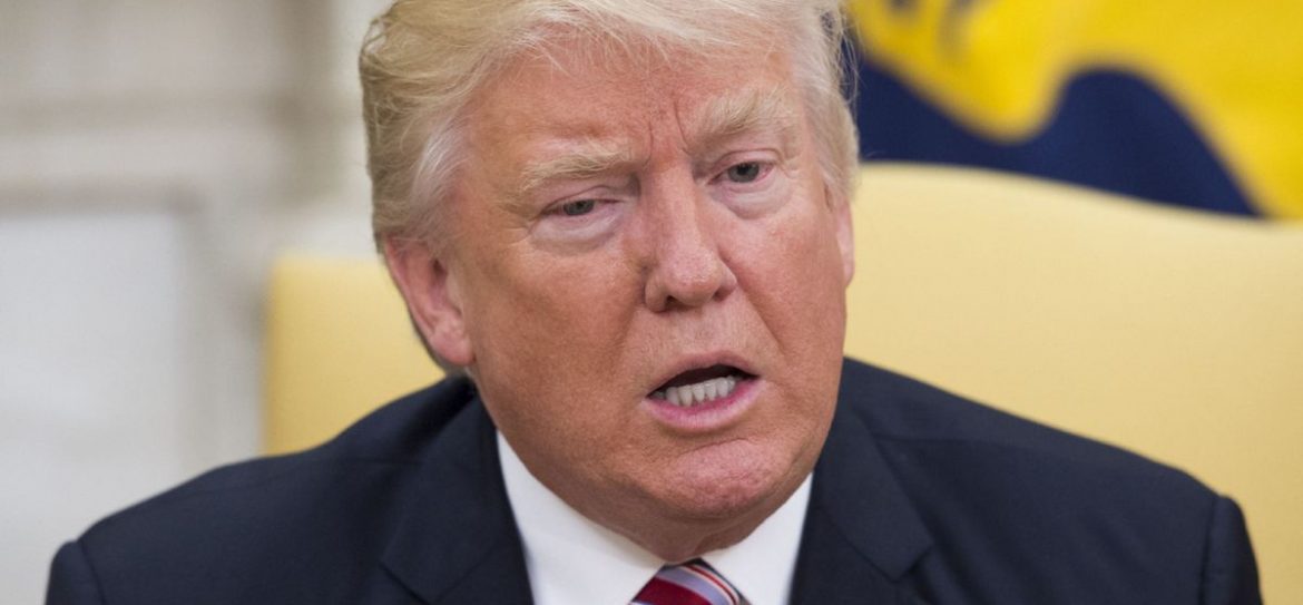Bloomberg предъявил претензии к Трампу на 2 трлн рублей