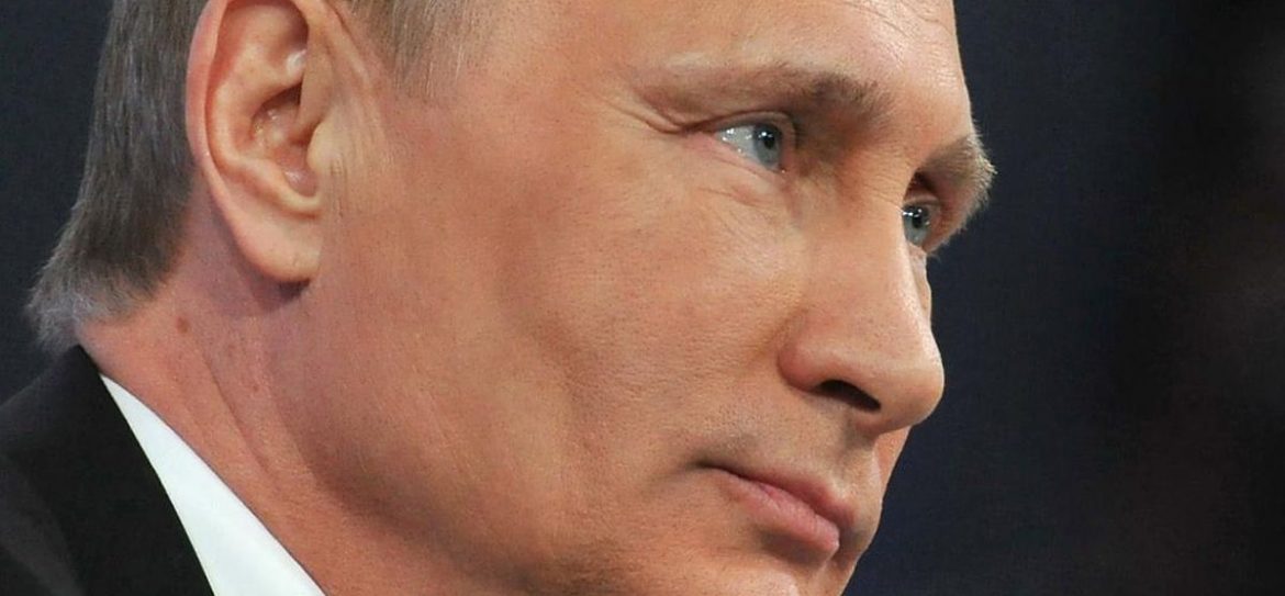 Главные темы диалога Путина и Макрона