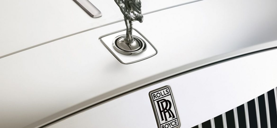Rolls-Royce выпустил машину за 735 млн рублей