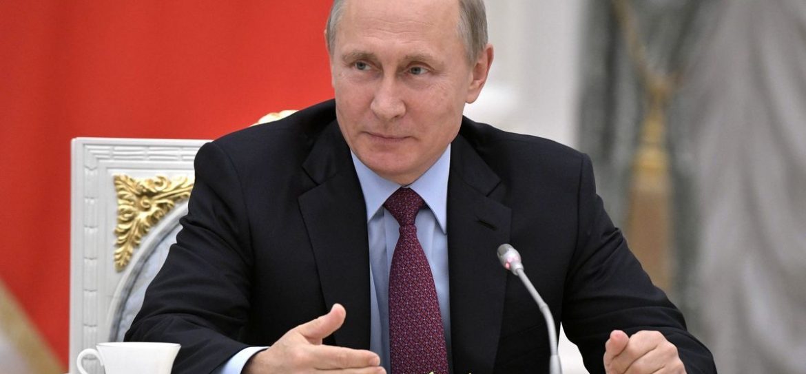 Владимир Путин обратился к выпускникам школ через соцсеть Вконтакте