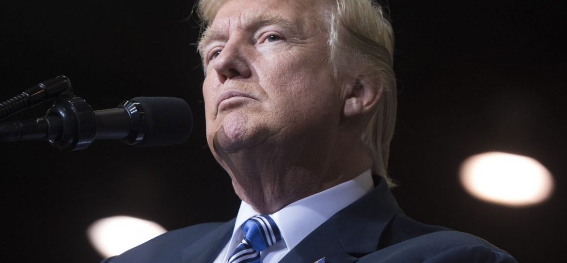 Трамп пересядет на самолет Трансаэро