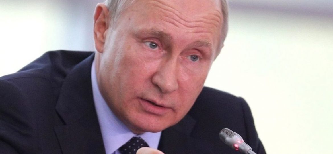 Путин закончит отставку губернаторов после своего дня рождения
