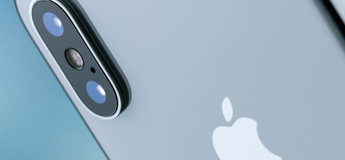 Самый богатый человек в мире отказался от продукции Apple