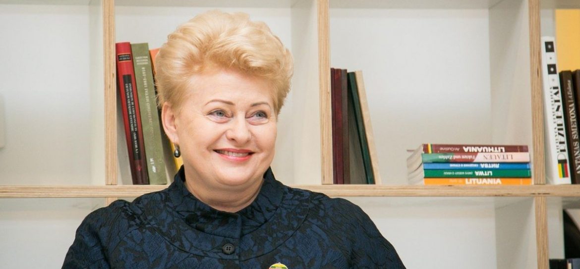 На выезде из Белоруссии в Литву скопилась очередь из тысячи грузовиков