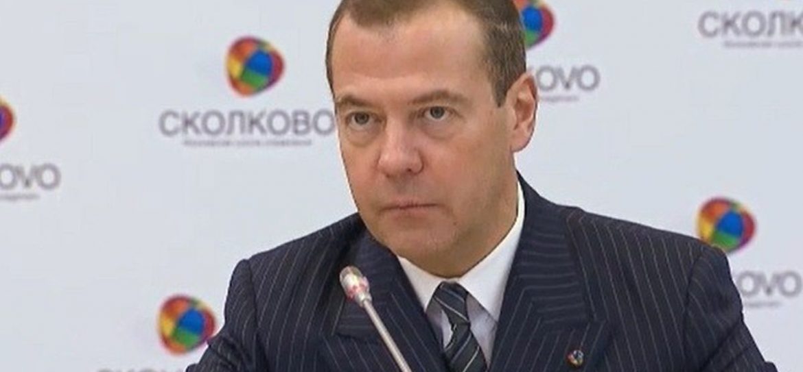 Медведев: Фонд защиты прав дольщиков возглавил Александр Плутник