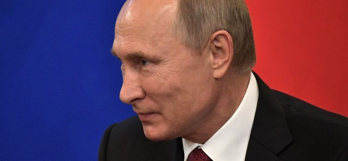 Берлин, Париж, Барселона: весь мир отмечает День рождения Путина