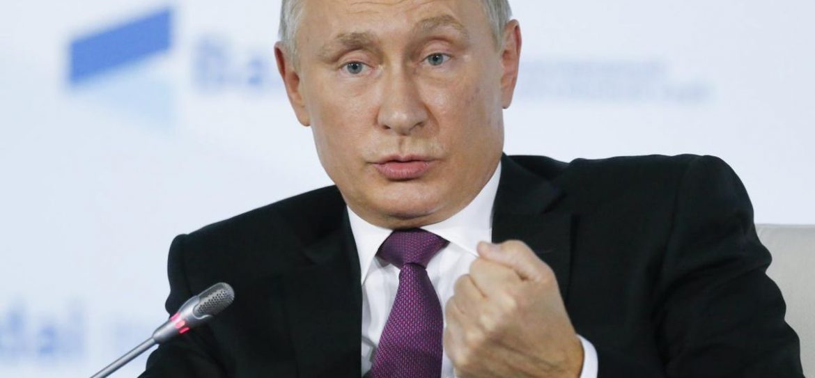Орешкин – Путину: дефицит бюджета-2018 окажется меньше 1% ВВП