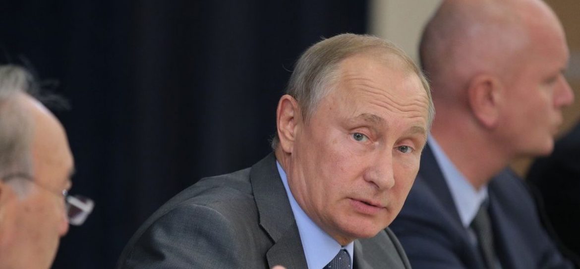 Кого помилует Путин в честь столетия Великой Октябрьской революции
