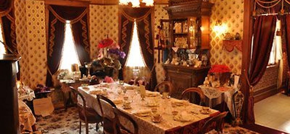 Злоумышленники проникли на территорию аэропорта и повредили судно
