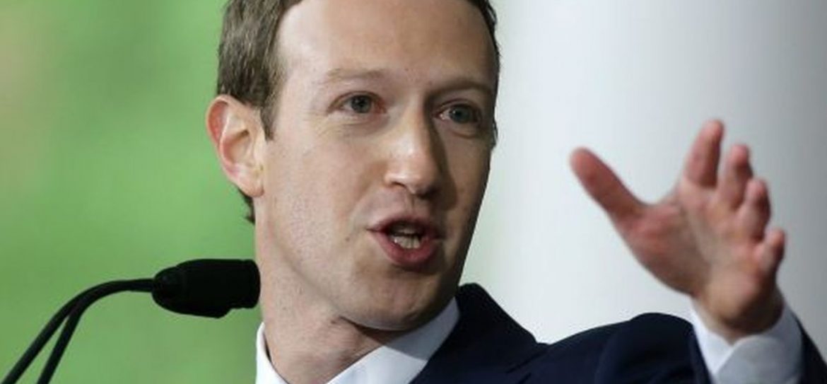 Facebook запретил удалять посты