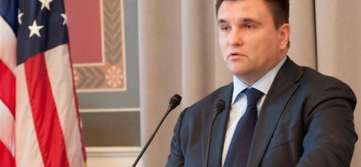 Франция и Германия не поддержали Украину по миротворцам в Донбассе
