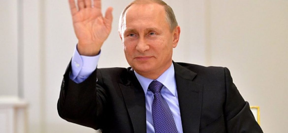 Украина выразила протест России из-за поездки Владимира Путина в Крым