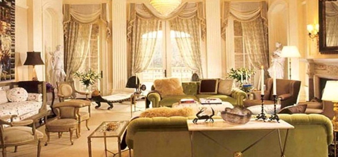 Выставку по сохранению культурного наследия открыл мэр Собянин