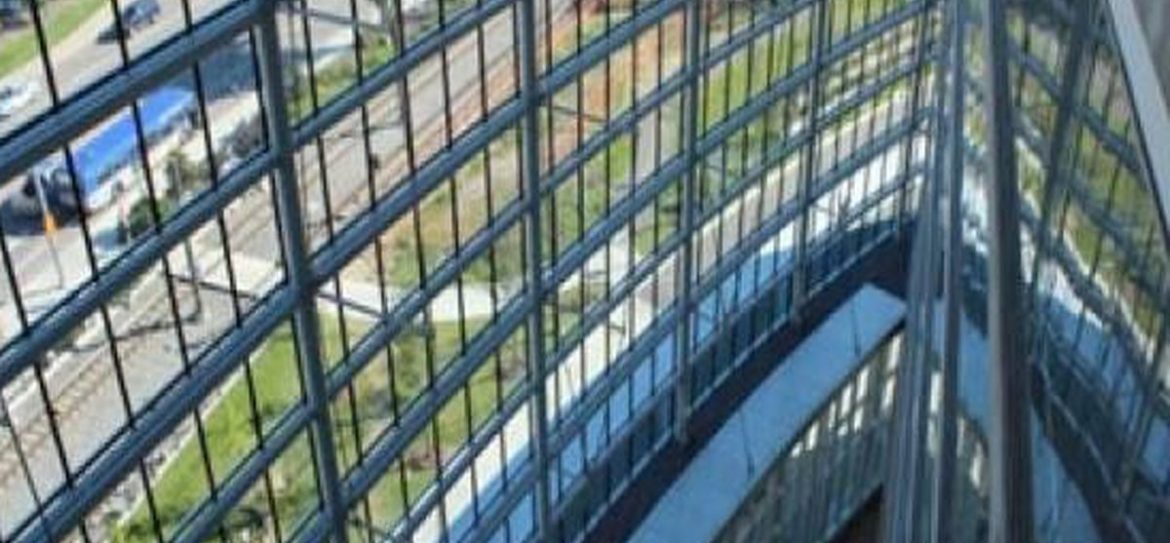 Медведева наделили правом устанавливать число работников малого бизнеса