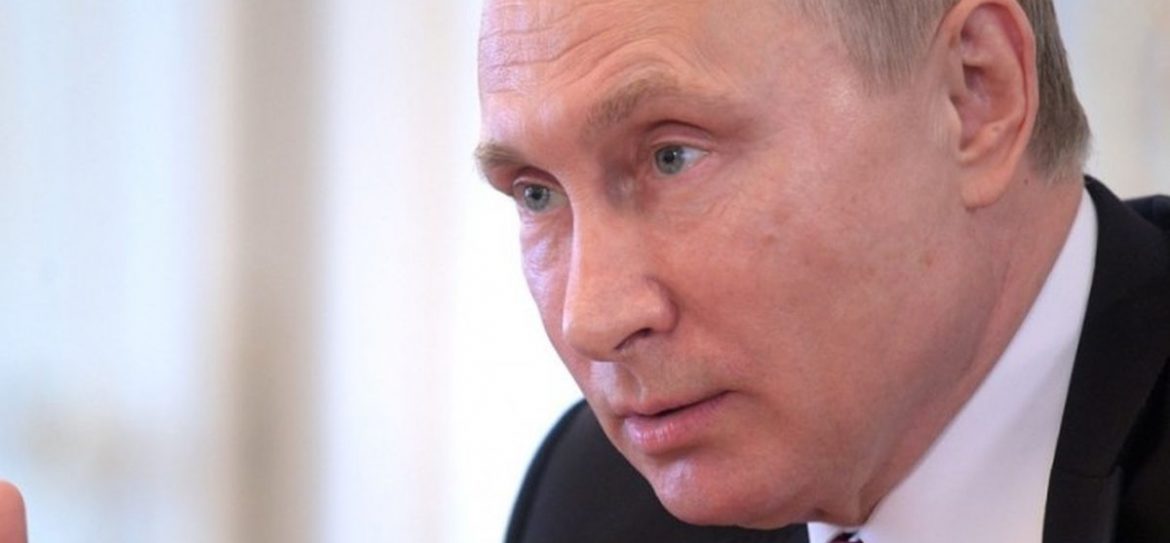 Президент РФ Владимир Путин поздравил с днем рождения А.Пахмутову