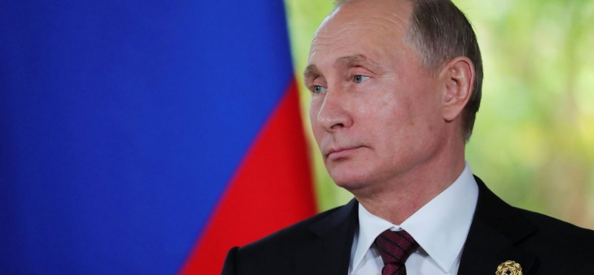 Кремль обсуждает возможность переноса ежегодного послания президента