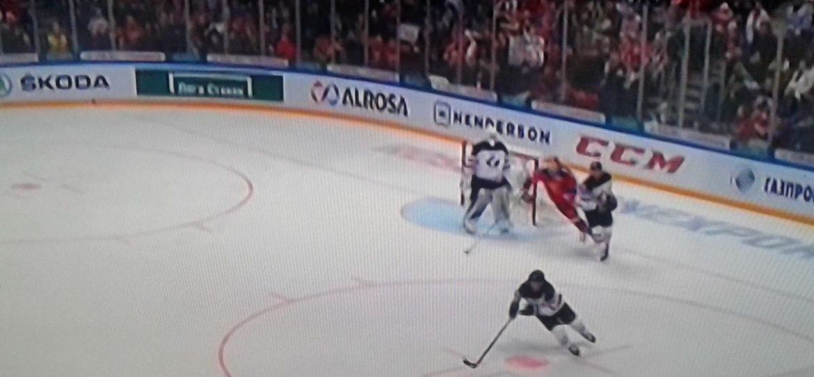 Россия обыграла Канаду со счетом 2:0