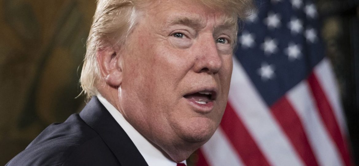 Мелания Трамп хочет спилить 200 летнюю магнолию перед Белым домом