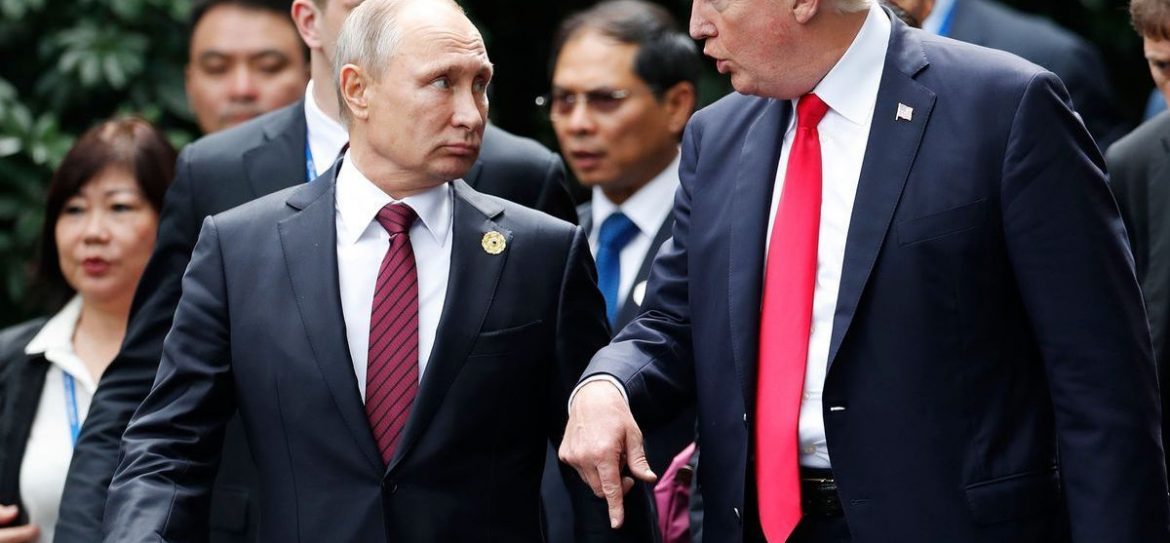 Президент США Дональд Трамп поздравил сотрудников ЦРУ