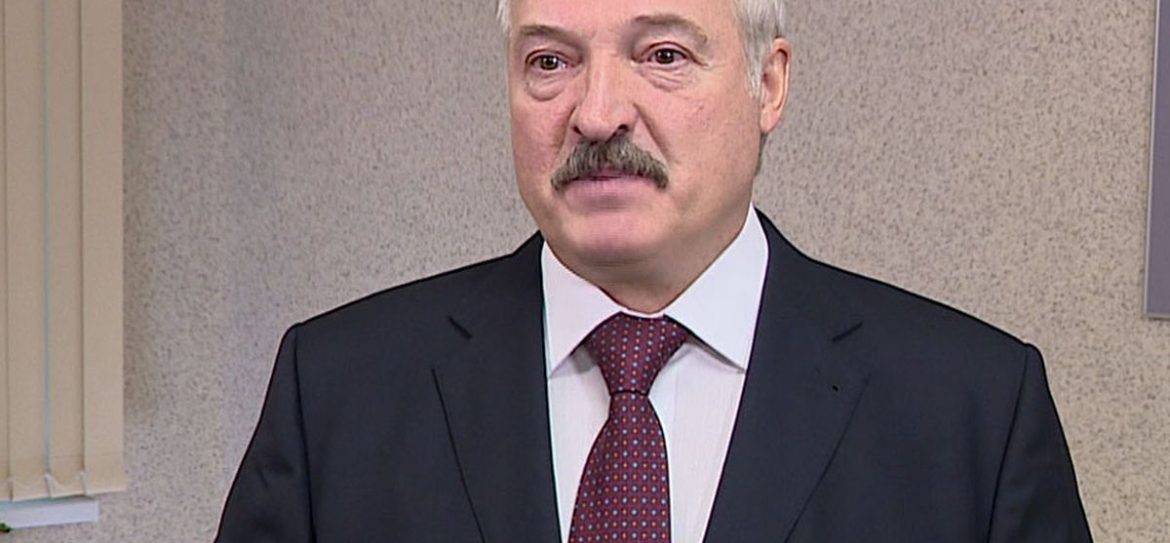 Лукашенко о «порядочных западенцах», убивающих жителей ДНР и ЛНР