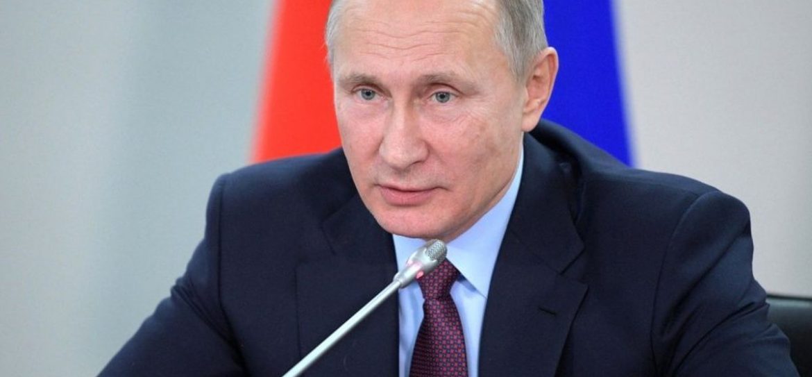Владимир Путин поручил Минобороны начать вывод войск из Сирии