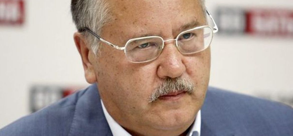Гриценко публично призывал подрывать автомобили в Москве и Таганроге