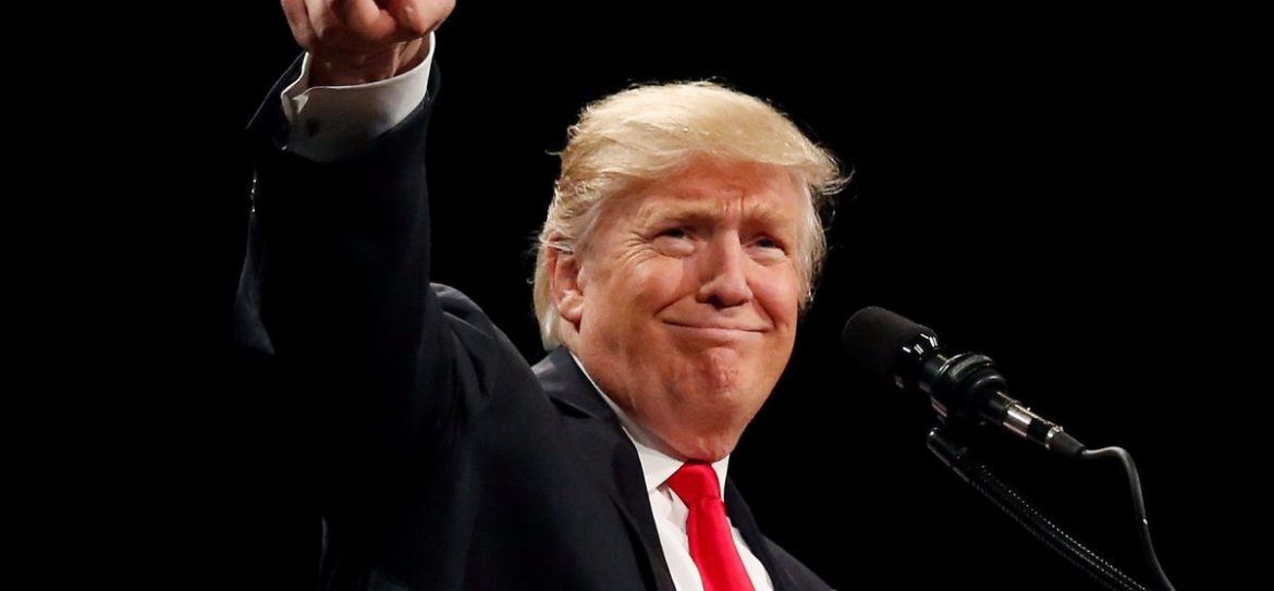 Трамп: «Американцы поставили коммунизм на колени»