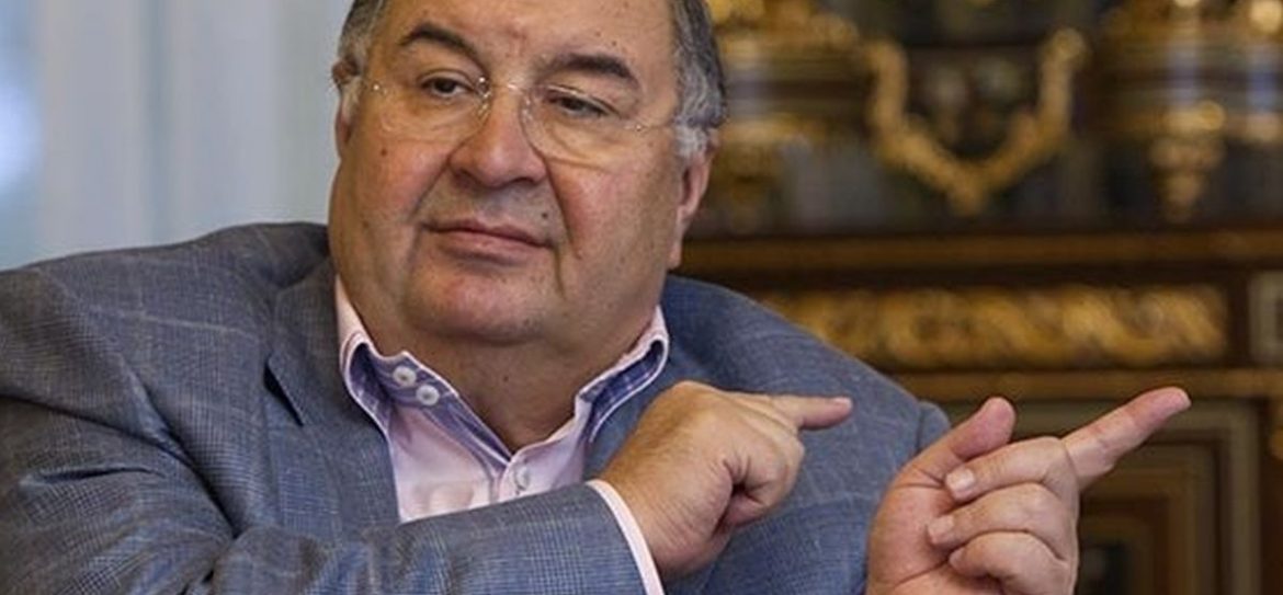 Единственный, кто помогает олимпийцам