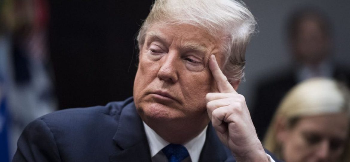 Президент США Дональд Трамп начинает свой день с просмотра ТВ