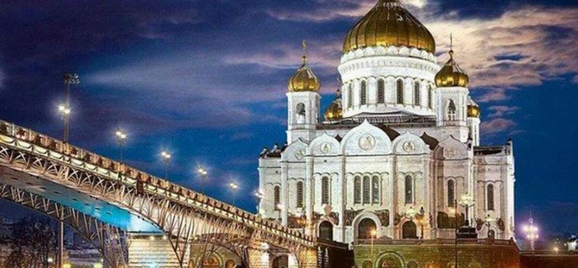 Интернет-портал Apartment.Ru поздравил россиян с Крещением Господним