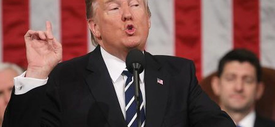 Кто пишет сообщения в президентский Twitter Дональда Трампа
