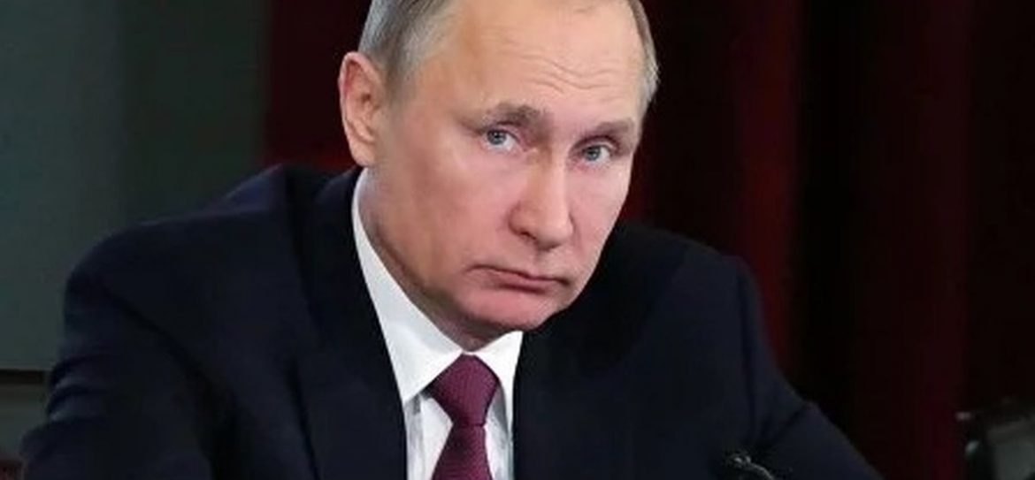 Первый канал может подчиниться ЦИК и отложить показ фильма «Путин»