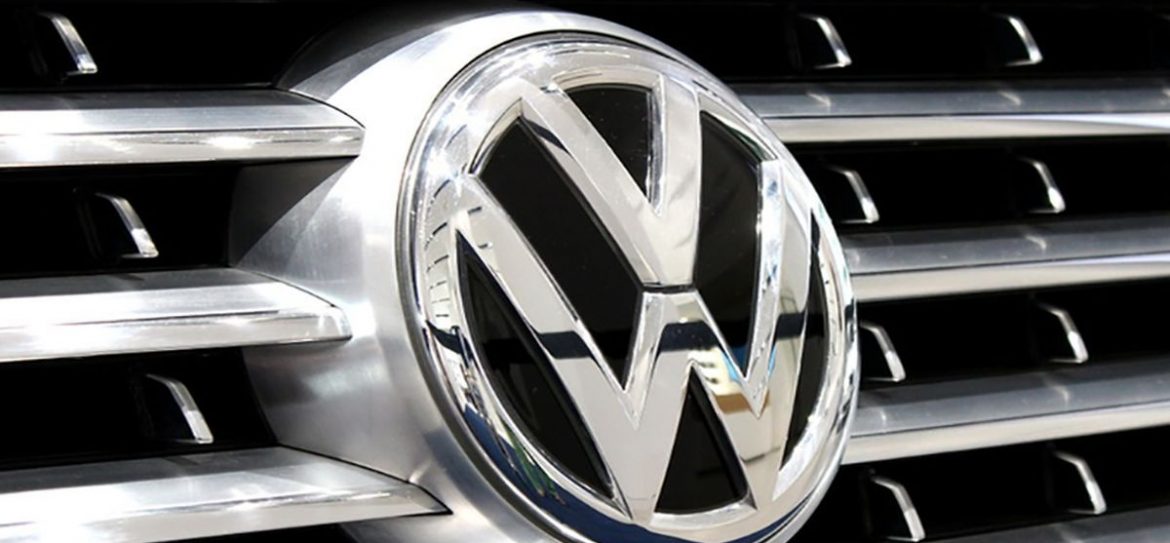 На северо-западе Москвы автомобиль Volkswagen совершил наезд