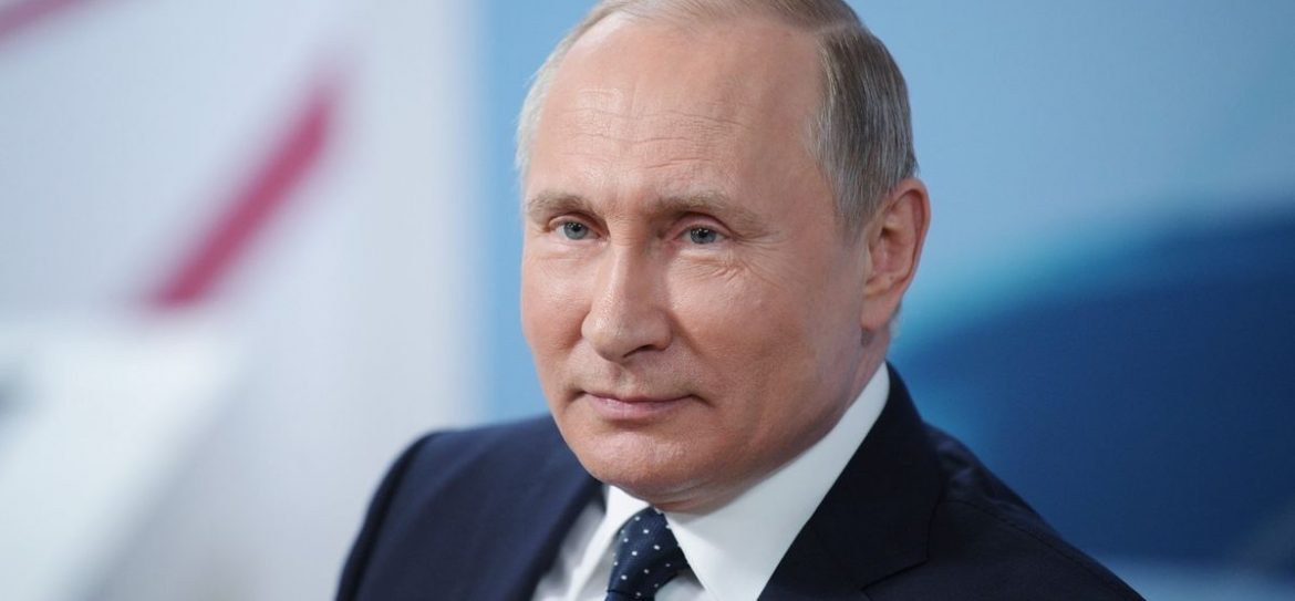 Россияне пожаловались Путину на блокировку рунета