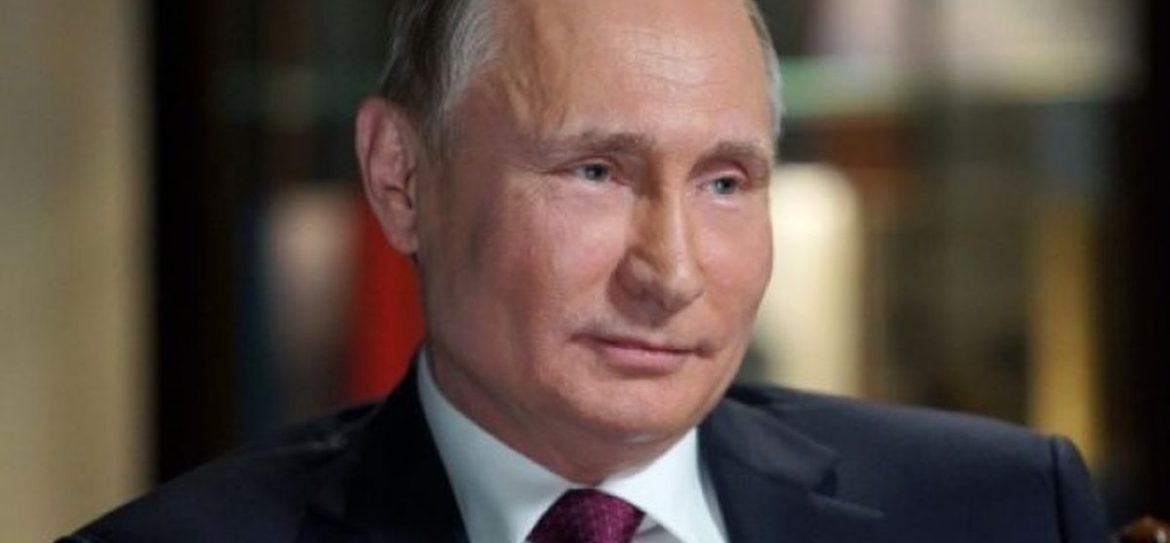 Президент России Владимир Путин обсудил по телефону с президентом Франции Эмманюэлем Макроном сирийское урегулирование и выход США из Совместного всеобъемлющего плана действий (СВПД) по иранской ядерной программе