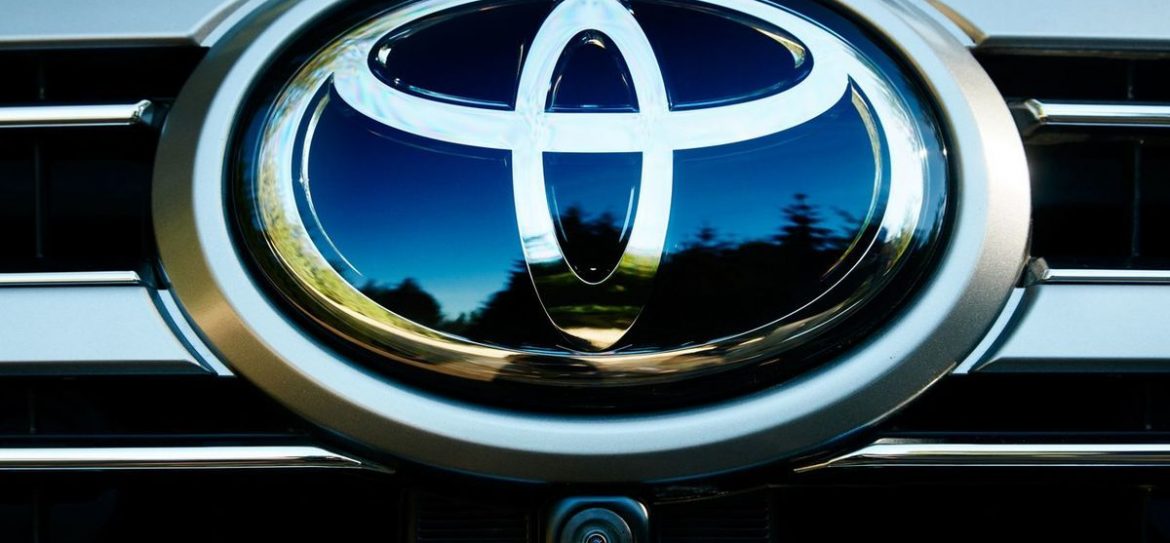 60-летний мужчина за рулем Toyota Land Cruiser совершил наезд на ребенка
