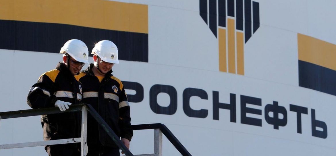 Пресс-секретарь «Роснефти» Михаил Леонтьев назвал не соответствующими действительности сведения о покупке компанией Ледового дворца «Парк легенд» в Москве