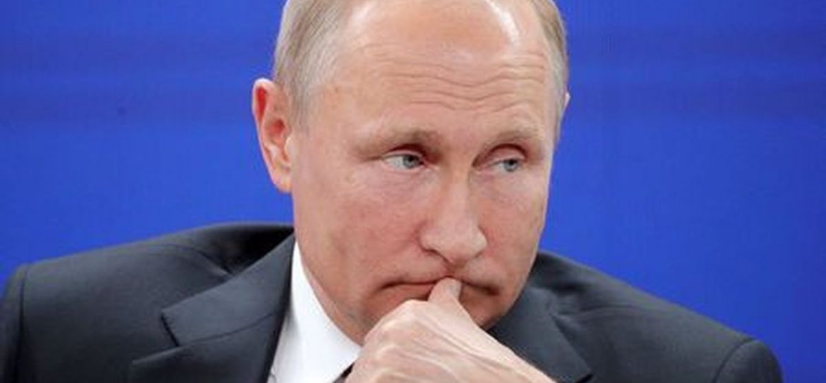 Владимир Путин отправил в отставку шестерых генералов