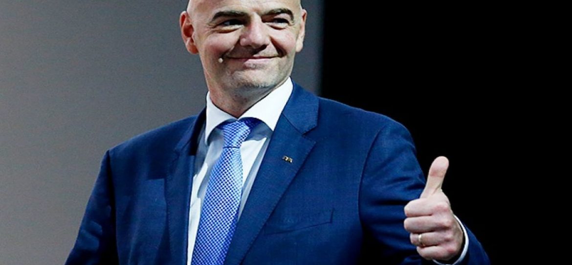 ФИФА «отфутболила» США