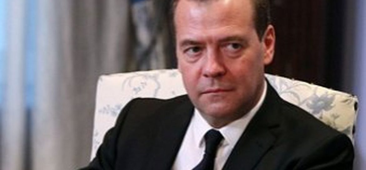 Как выглядит Медведев после травмы