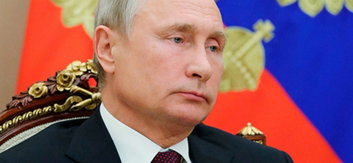 Путин поставил «своего человека» врио губернатора Петербурга