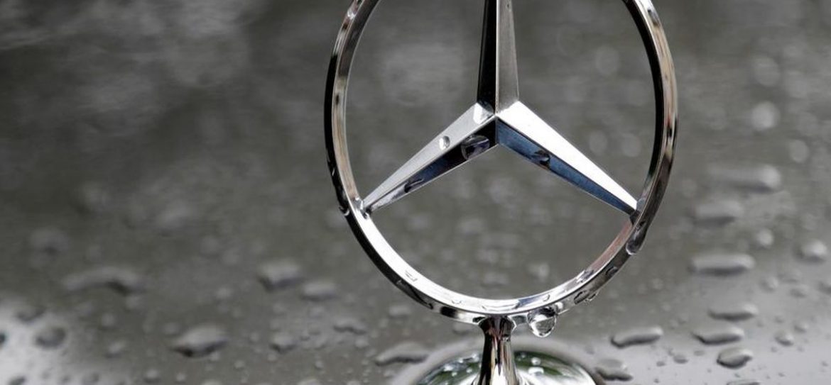 На севере Москвы произошла кража 13 млн рублей из автомобиля Mercedes