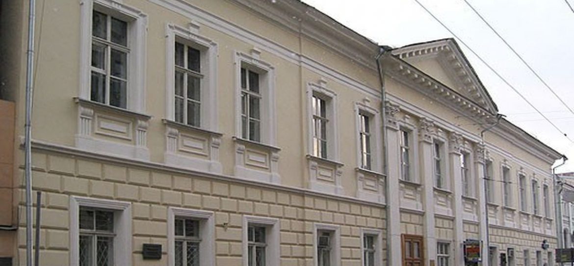 Историческую усадьбу Мясоедовых, в которой Лев Толстой читал артистам Малого театра только что написанную пьесу «Власть тьмы», готовят к реставрации