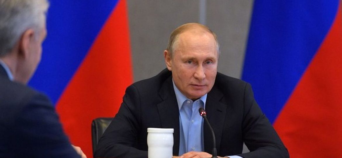 Киев раздражает, что Путин ездит в Крым, как к себе домой