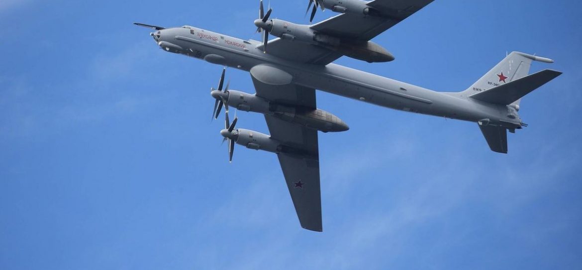 Военный флот НАТО испугался Ту-142
