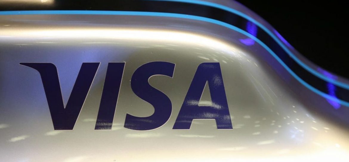 Россиян готовят к отключению от Visa и Mastercard, на очереди SWIFT